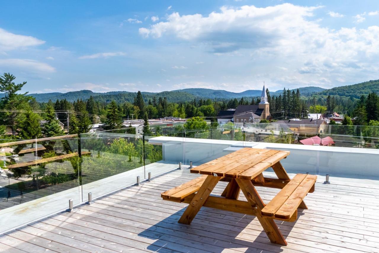 Hotel-Appartements De La Gare Val-David Bagian luar foto