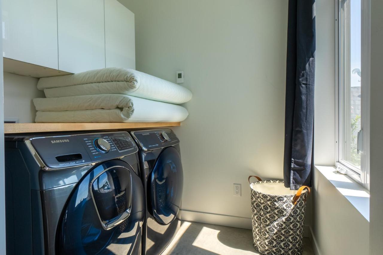 Hotel-Appartements De La Gare Val-David Bagian luar foto